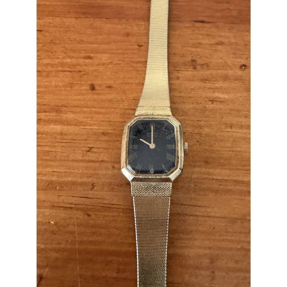 Vintage Seiko Gold Tone Octagonal Case Black Dial Mesh Bracelet Quartz Watch - Picture 4 of 14